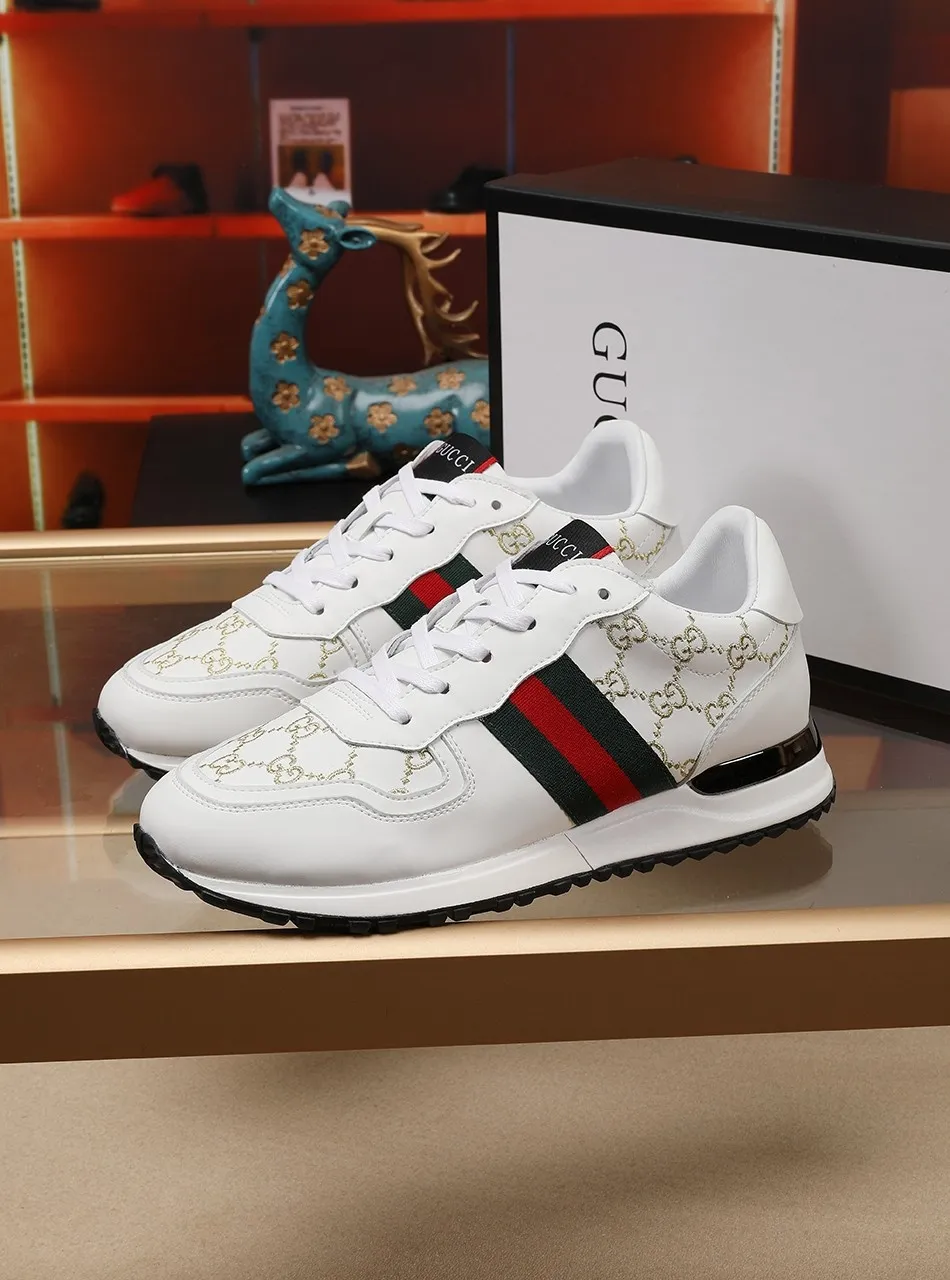 Factory price: 400💰 (GUCCI) The latest summer model from the official website🎁🎁casual and fashionable men's shoes👟, hot style💥The version is simple and elegant, exclusive for trendy men, the upper is made of calfskin electric embroidery pattern ➕The inner lining is made of sheepskin, soft and comfortable, black and white two-color optional, code number: 38-44, customized 45